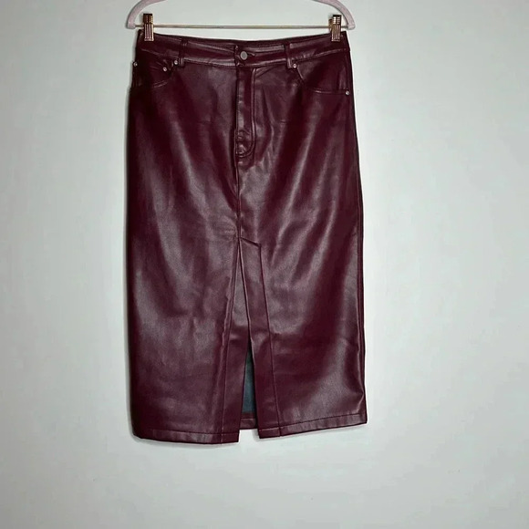 7 for all Mankind Woman's Oxblood Faux Leather Midi Pencil Skirt Size Medium - Picture 1 of 8